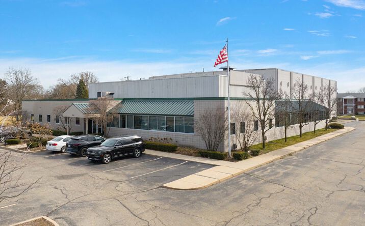 Pictures of Office property located at 8220 Irving Rd, Sterling Heights, MI 48312 for sales - image #1