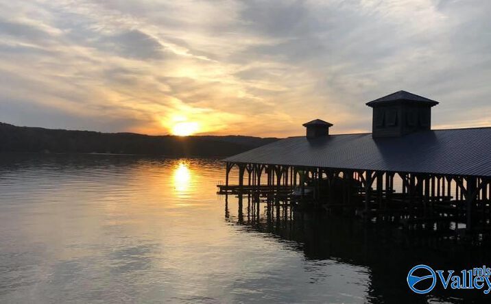 Pictures of Land property located at 56 Fall Crk Dr, Guntersville, AL 35976 for sales - image #1