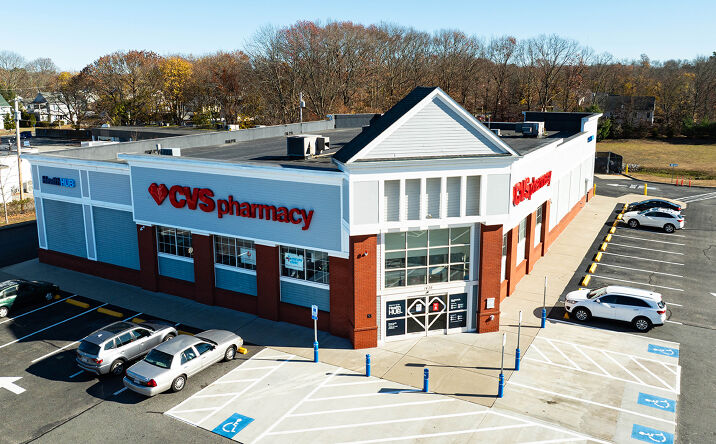 Pictures of Retail property located at 1479 Newman Ave, Seekonk, MA 02771 for sales - image #1