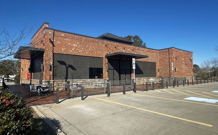 Pictures of Retail property located at 1690 Benvenue Rd, Rocky Mount, NC 27804 for sales - image #1