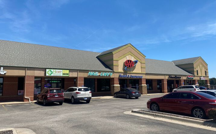 Pictures of Retail property located at 2110 N Maize Rd, Wichita, KS 67212 for sales - image #1
