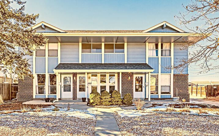 Pictures of Multifamily property located at 9 Lansing St, Aurora, CO 80010 for sales - image #1