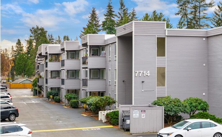 Pictures of Multifamily property located at 7714 196th St SW, Edmonds, WA 98026 for sales - image #1