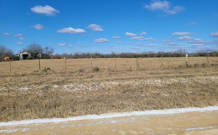 Pictures of Land property located at Canal Ln, New Braunfels, TX 78130 for sales - image #1