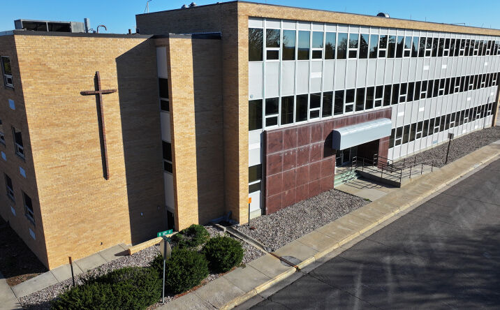 Pictures of Mixed Use, Multifamily, Office, Retail property located at 109 N 15th St, Norfolk, NE 68701 for sales - image #1