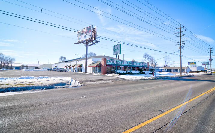 Pictures of Industrial, Retail property located at 1705 E Pershing Rd, Decatur, IL 62526 for sales - image #1