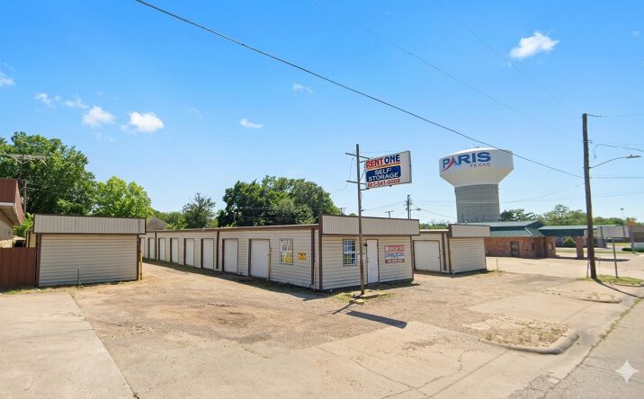 Pictures of Self Storage property located at 1825 Bonham St, Paris, TX 75460 for sales - image #1