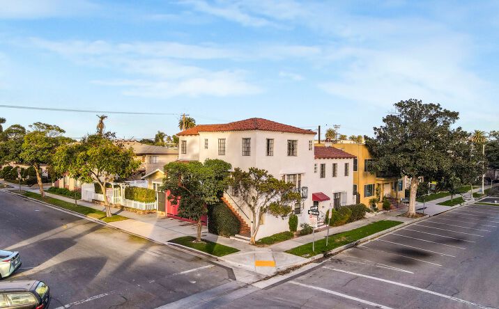 Pictures of Multifamily property located at 1001 E 1st St, Long Beach, CA 90802 for sales - image #1