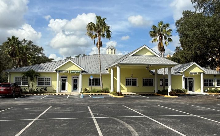 image of property at 4450 E FLETCHER AVE Tampa FL 33613-4907