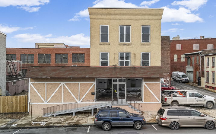 Pictures of Retail, Multifamily, Mixed Use property located at 317 Franklin St, Reading, PA 19602 for sales - image #1