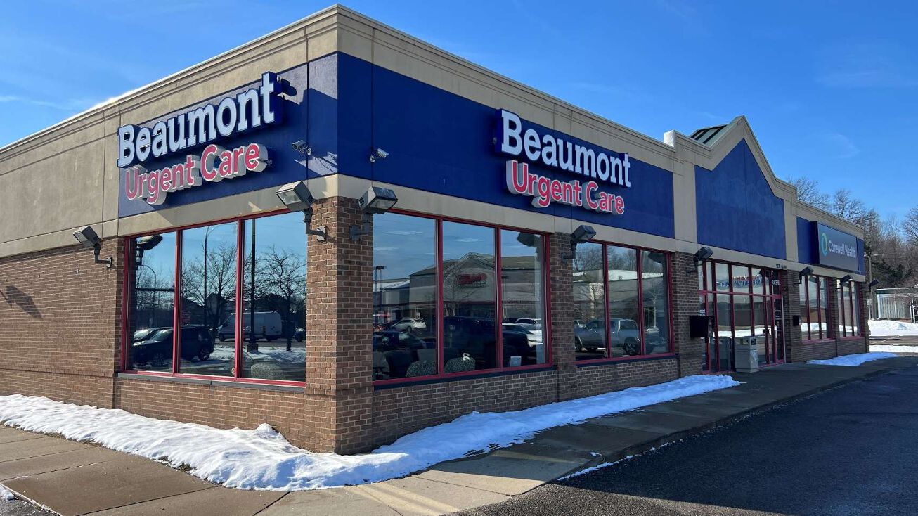 Pictures of Retail property located at 9870 Telegraph Rd, Taylor, MI 48180 for sales - image #1