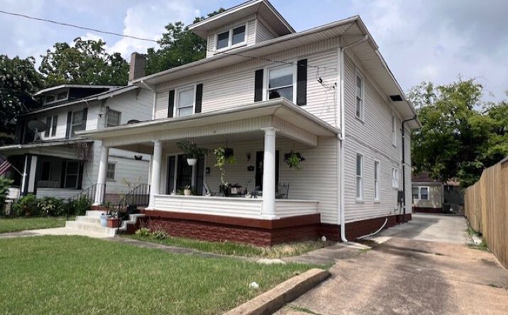 Pictures of Multifamily property located at 15 S Barksdale St, Memphis, TN 38104 for sales - image #1