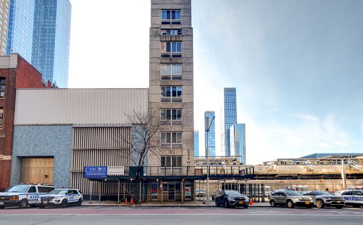 Pictures of Retail property located at 534 W 42nd St #1, New York, NY 10036 for sales - image #1