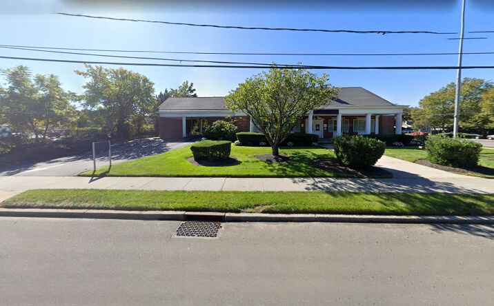 Pictures of Retail property located at 1336 Montauk Hwy, Oakdale, NY 11769 for sales - image #1