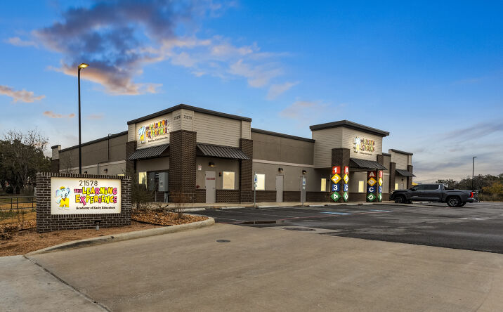 Pictures of Retail, Special Purpose property located at 21578 Bulverde Rd, San Antonio, TX 78259 for sales - image #1