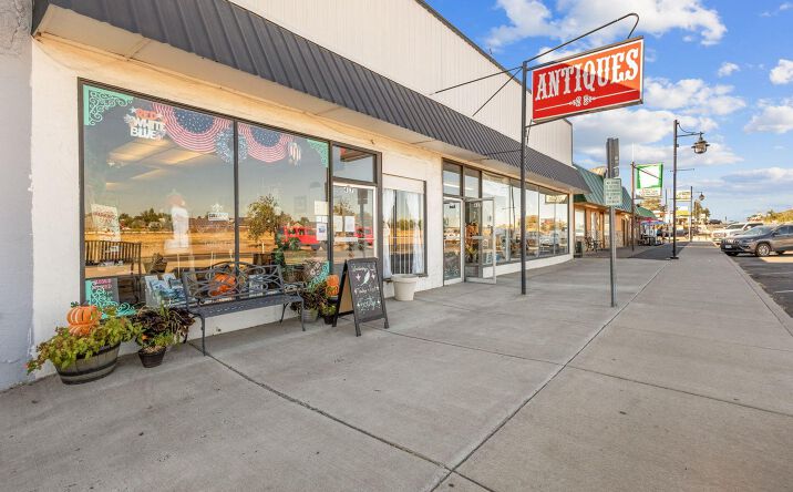 Pictures of Retail property located at 417 1st Ave, Culver, OR 97734 for sales - image #1