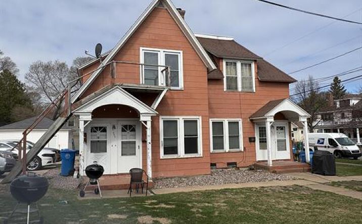Pictures of Multifamily property located at 323 N Front St, Marquette, MI 49855, 325 N Front St, Marquette, MI 49855 for sales - image #1