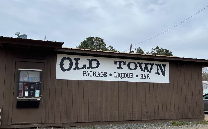 Pictures of Retail, Land property located at 23457 Highway 174 Old Town Package Liquor, Pelican, LA 71063 for sales - image #1