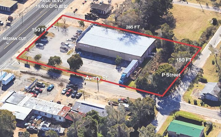 Pictures of Industrial, Mixed Use, Retail property located at 1717 N Pace Blvd, Pensacola, FL 32505 for sales - image #1