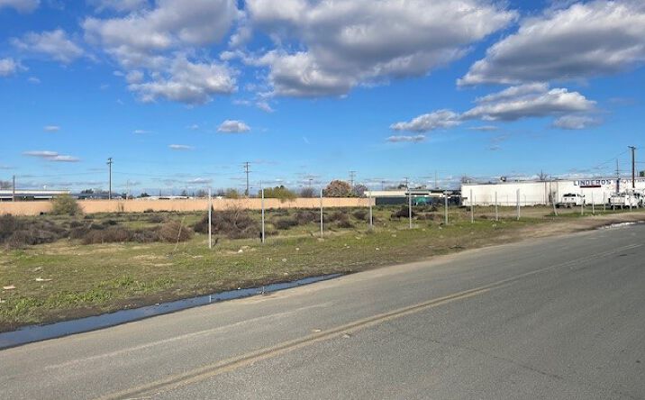 Pictures of Land property located at 1316 S K St, Tulare, CA 93274 for sales - image #1