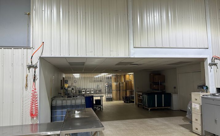 Pictures of Industrial property located at 877 Whitney Dr, Lapeer, MI 48446 for sales - image #1