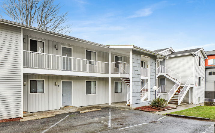 Pictures of Multifamily property located at 936 24th St, Bellingham, WA 98225 for sales - image #1
