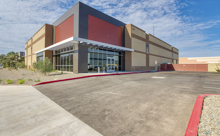 Pictures of Industrial, Special Purpose property located at 350 S Hamilton Ct, Gilbert, AZ 85233 for sales - image #1