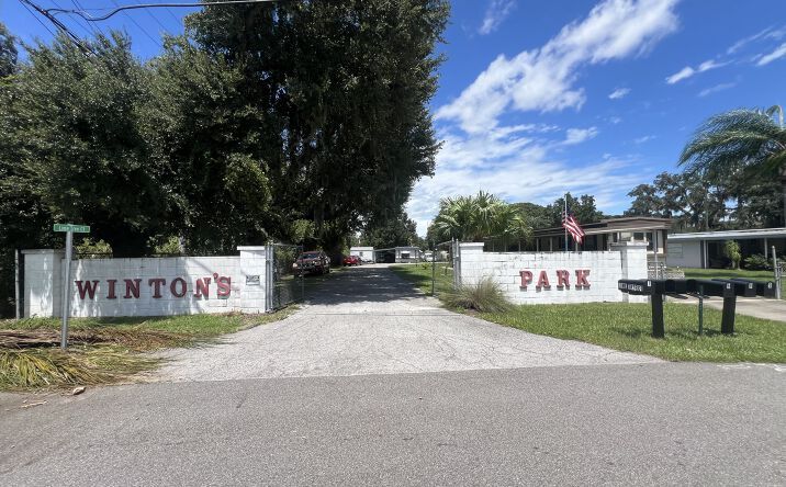 Pictures of Mobile Home Park, Senior Living property located at 10212 County Rd 44, Leesburg, FL 34788 for sales - image #1