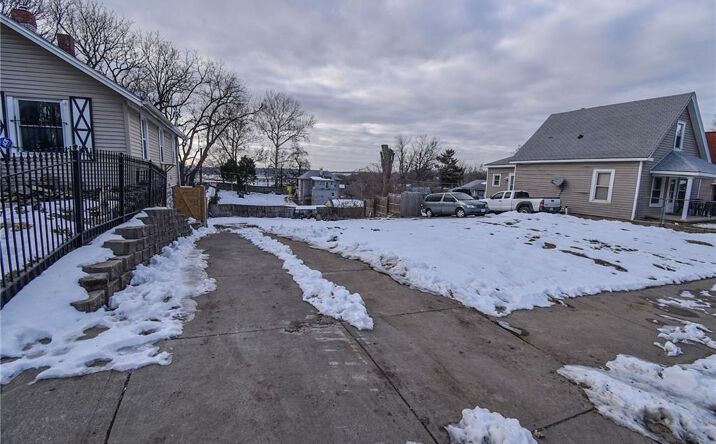 Pictures of Land, Multifamily property located at 508 Wallace Avenue, Kansas City, MO 64125 for sales - image #1
