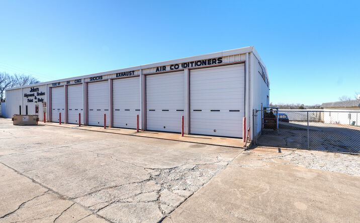 Pictures of Mixed Use, Retail, Special Purpose property located at 2626 N Harrison St, Shawnee, OK 74804 for sales - image #1