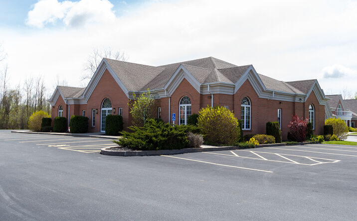 Pictures of Office property located at 46 Davison Ct, Lockport, NY 14094 for sales - image #1