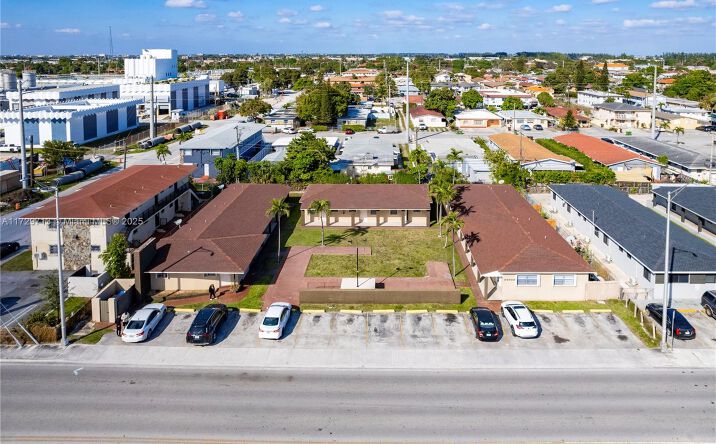 Pictures of Multifamily property located at 179 W 9th St, Hialeah, FL 33010 for sales - image #1