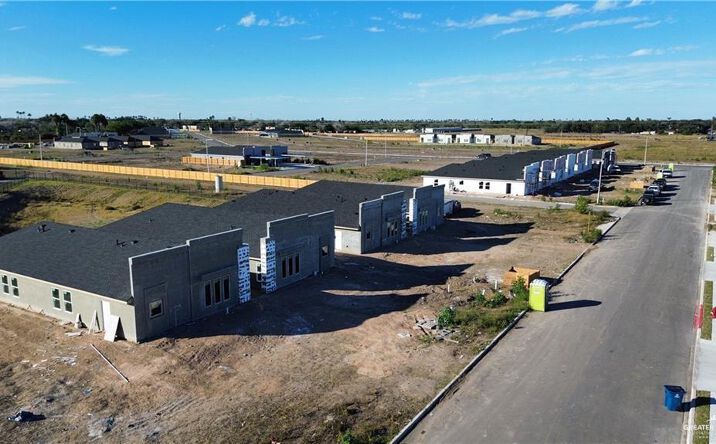 Pictures of Multifamily property located at 911 13th Street, Alamo, TX 78589 for sales - image #1