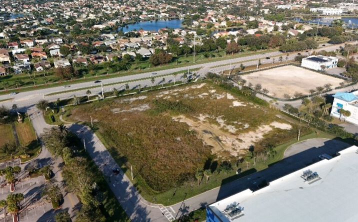 Pictures of Land property located at 18900 Pines Blvd, Pembroke Pines, FL 33029 for sales - image #1