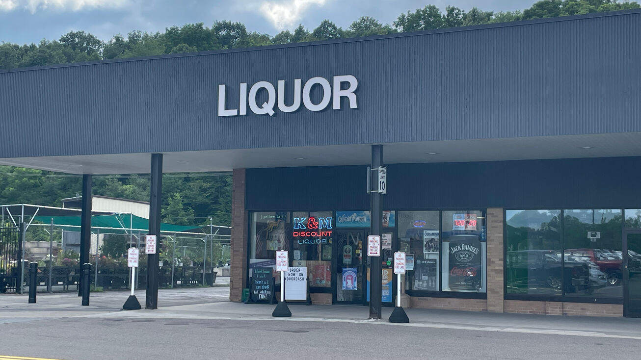 Pictures of Business for Sale property located at 800 W Miller St, Newark, NY 14513 for sales - image #1