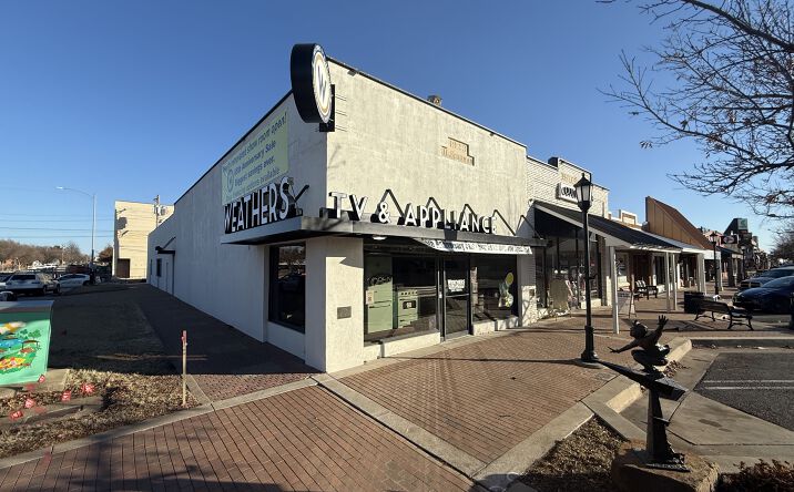 Pictures of Retail property located at 2 S Broadway, Edmond, OK 73034 for sales - image #1