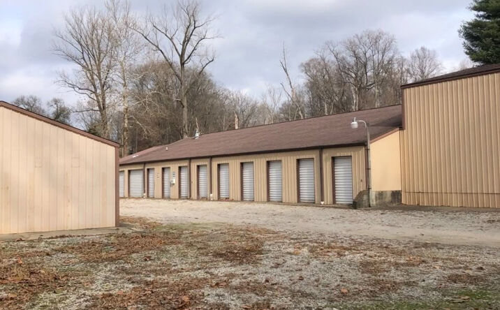 Pictures of Land, Mixed Use, Self Storage property located at 201 Lincoln Dr, Bloomfield, IN 47424 for sales - image #1