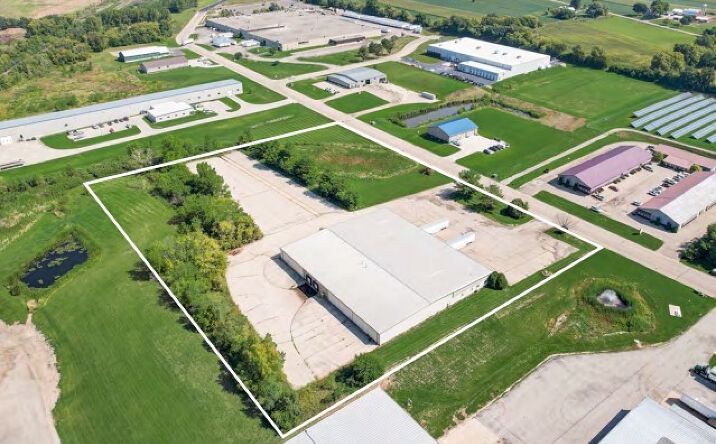 Pictures of Industrial property located at 761 N Parkway St, Jefferson, WI 53549 for sales - image #1