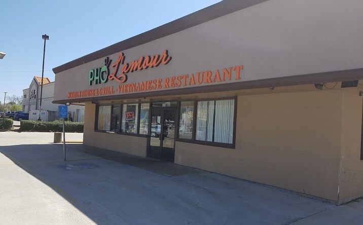 Pictures of Business for Sale property located at 530 E Kings Hwy, Shreveport, LA 71105 for sales - image #1
