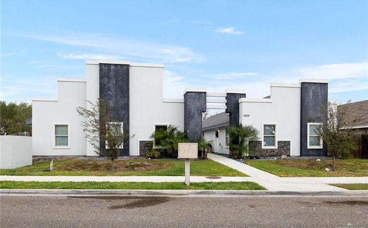 Pictures of Multifamily property located at 2805 Larkspur Avenue, Edinburg, TX 78541 for sales - image #1