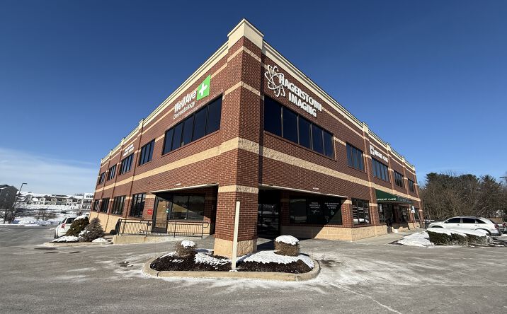 Pictures of Office, Retail property located at 11236 Robinwood Dr, Hagerstown, MD 21742 for sales - image #1