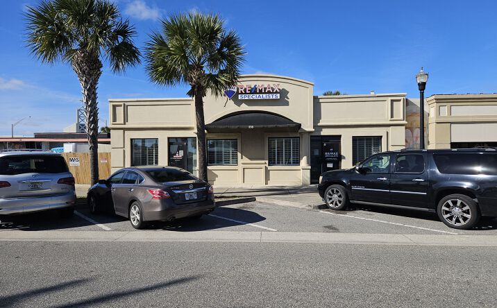 Pictures of Mixed Use, Office property located at 233 6th Ave N, Jacksonville Beach, FL 32250 for sales - image #1