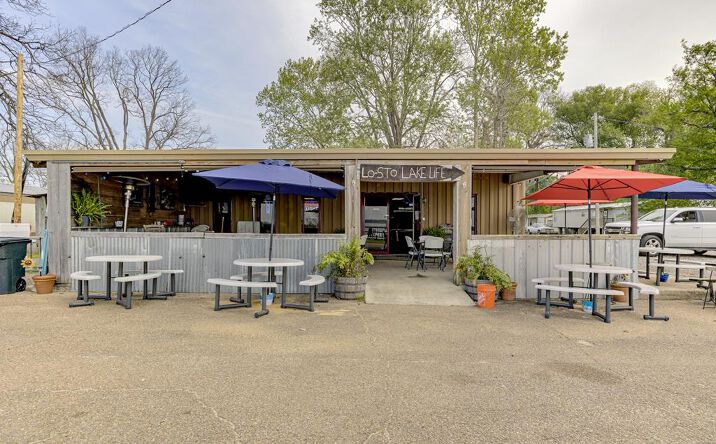 Pictures of Mixed Use property located at 176 Lo-Sto Rd, Vicksburg, MS 39183 for sales - image #1