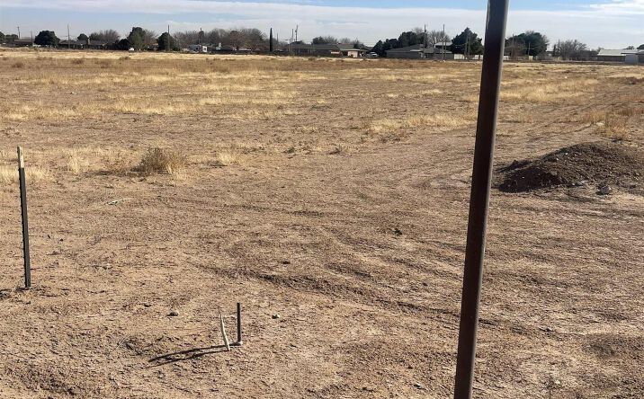 Pictures of Land property located at E of 503 Seneca Lane, Carlsbad, NM 88220 for sales - image #1