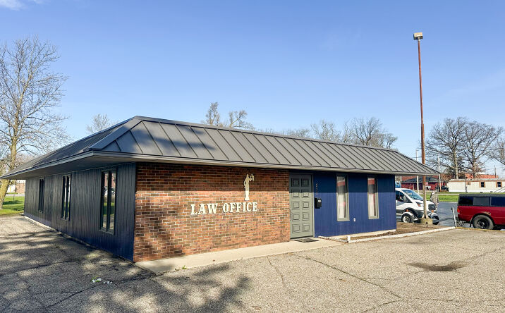 Pictures of Office property located at 511 N Wayne St, Angola, IN 46703 for sales - image #1