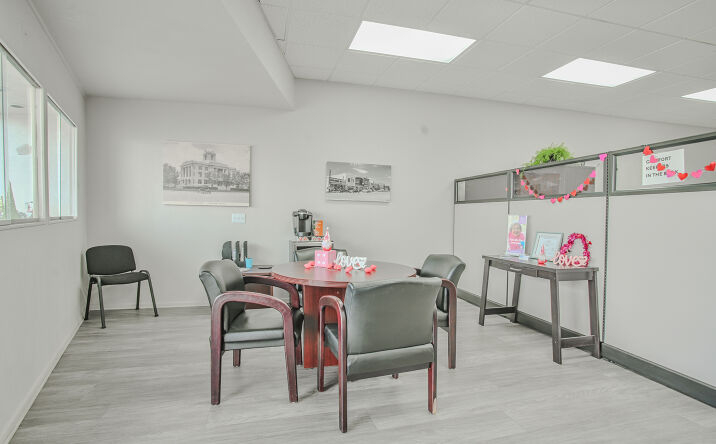 Pictures of Office property located at 1824 26th St, Snyder, TX 79549 for sales - image #1