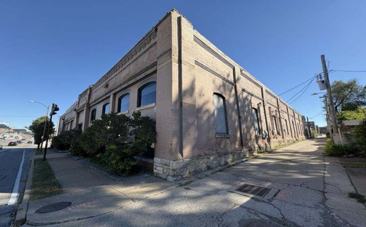 Pictures of Industrial, Mixed Use, Office, Self Storage property located at 1100 S Jefferson Ave, St. Louis, MO 63104 for sales - image #1