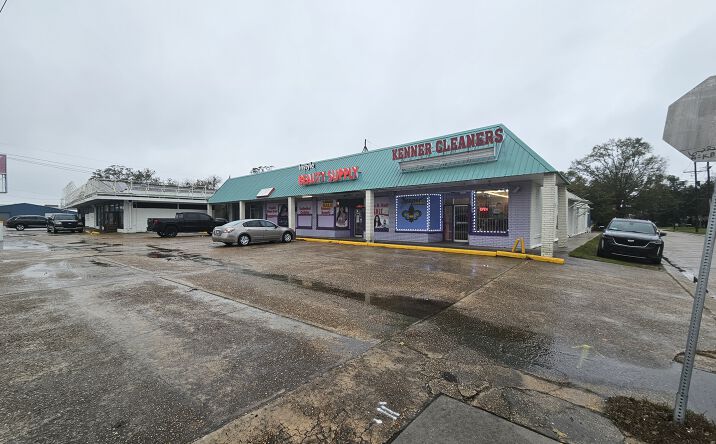 Pictures of Land, Retail property located at 2300 Airline Dr, Kenner, LA 70062 for sales - image #1