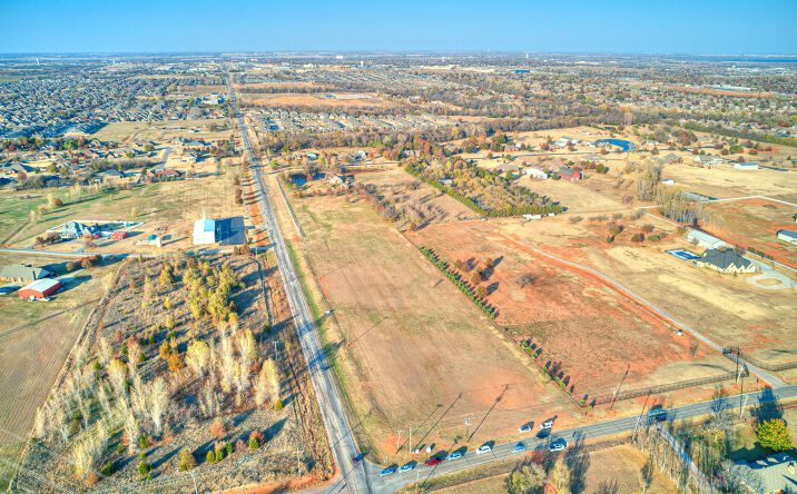 Pictures of Land property located at 12929 SW 15th St, Yukon, OK 73099 for sales - image #1