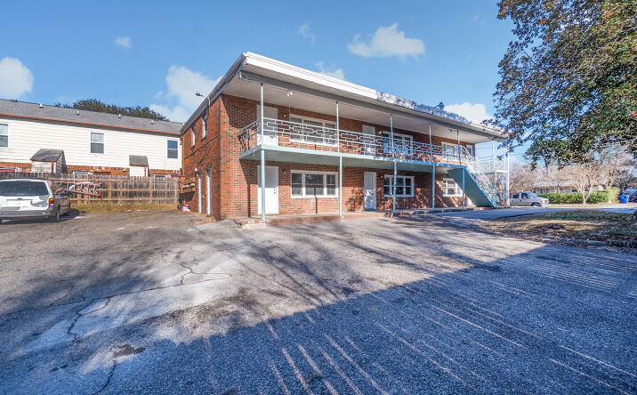 Pictures of Multifamily property located at 9619 Cape View Ave, Norfolk, VA 23503 for sales - image #1
